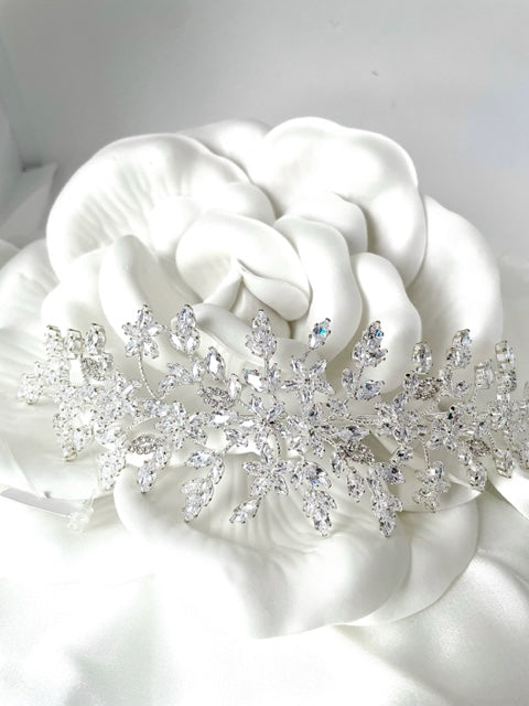 The Ava Headpiece